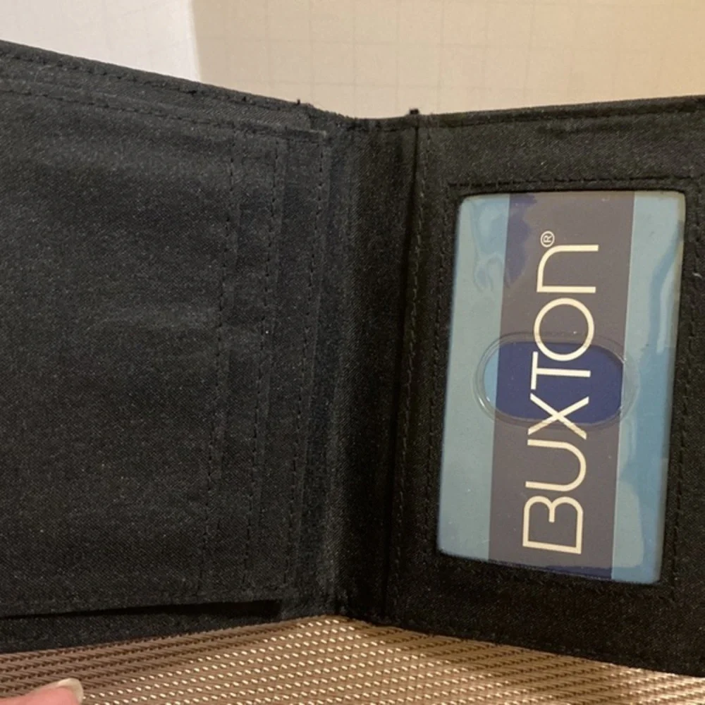 NWOT Buxton nylon with leather trim black ID/credit card bifold wallet
